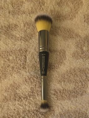 iT Cosmetics Heavenly Luxe No 7 All Over Complexion Perfection Brush ~ Brand NEW